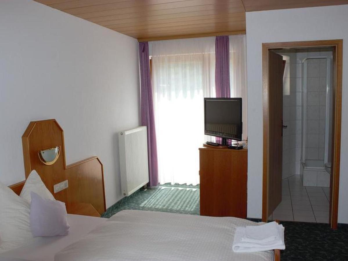 Hotel Garni Silberdistel Lauterstein Eksteriør billede